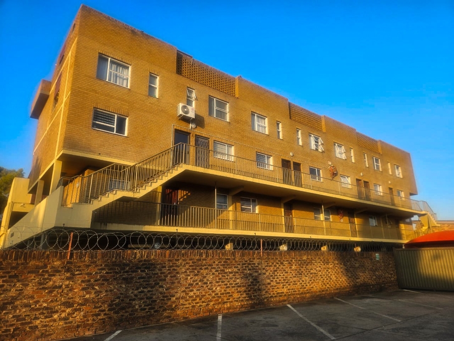 1 Bedroom Property for Sale in Potchefstroom North West